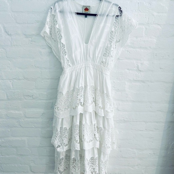 Gorgeous Farm Rio off white Richelieu Midi Dress - Picture 1 of 3